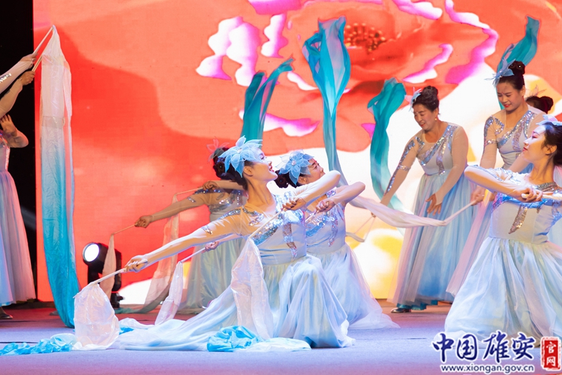 张含星说，她很清楚，作为一位刚毕业的大学生，没有办法给雄安新区的建设做出太多贡献，但作为一名雄安人，她要努力做好每一件力所能及的小事，为雄安新区的建设添砖加瓦。中国雄安官网记者毛鹤然 摄