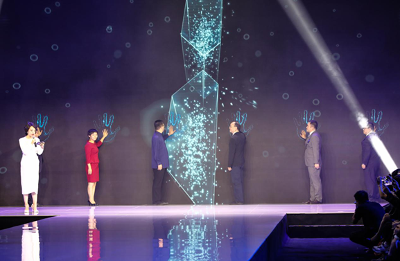 幸福生活 时尚雄安 第三届白洋淀国际服装文化节开幕