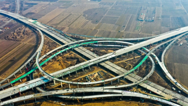 荣乌高速新线施工忙