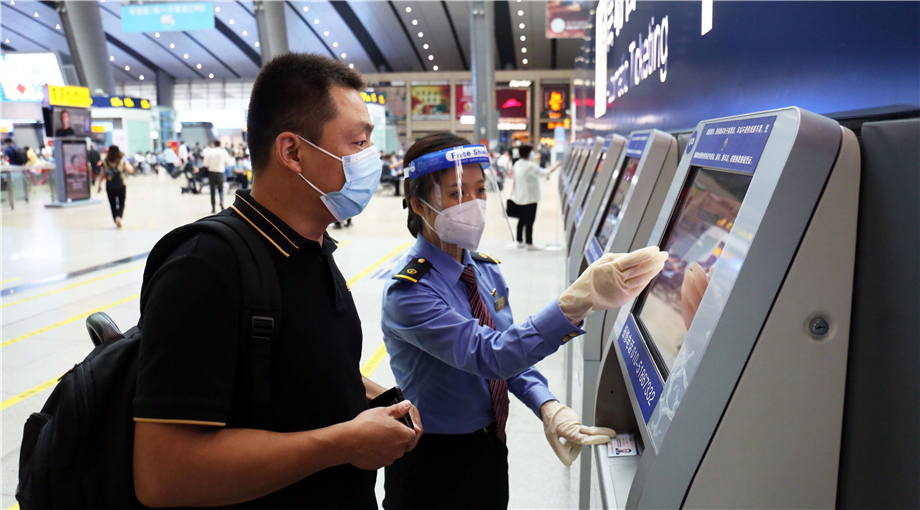 今年中秋假期铁路增开京津冀地区短途旅客列车33.5对