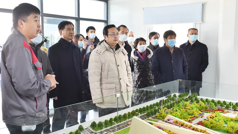 张国华调研昝岗组团和雄东片区重点项目建设情况并召开专题会议