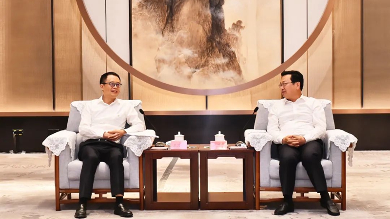 张国华与中交集团总经理王海怀一行举行工作座谈