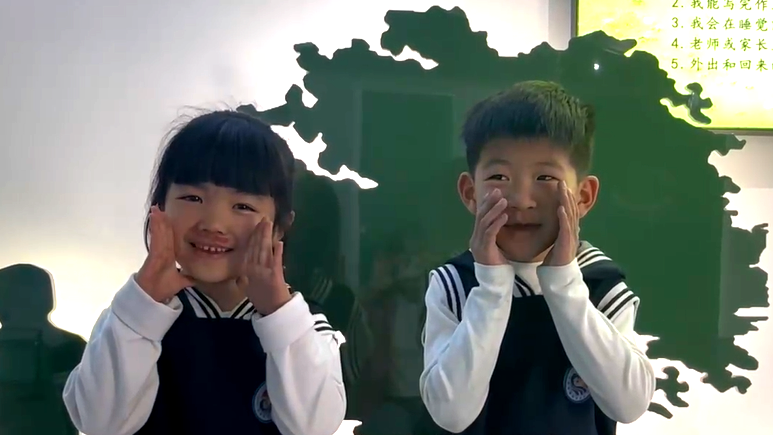 春风如你，灼灼芳华