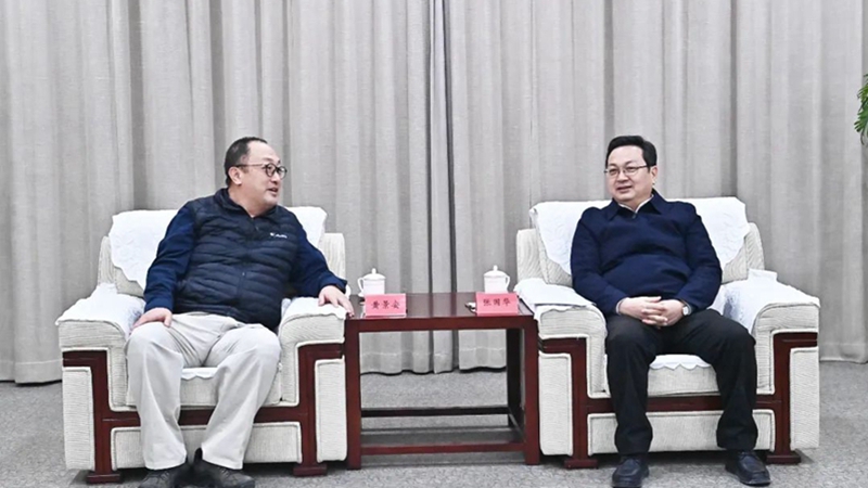 张国华与中国诚通集团副总经理黄景安一行举行工作座谈