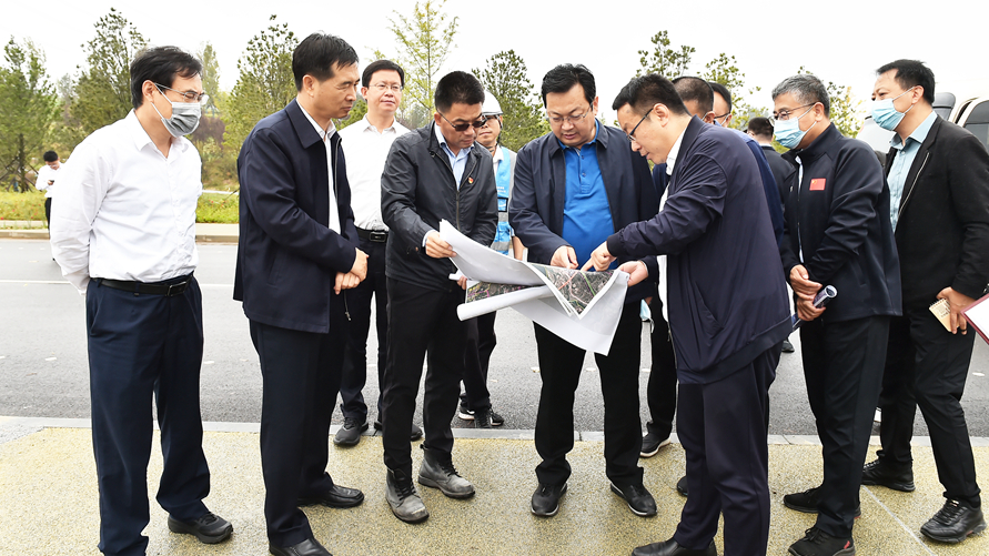 张国华调研生态景观建设和生态功能提升工作